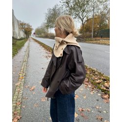 November Neck - PetiteKnit