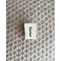 PetiteKnit folder label
