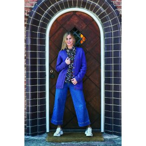 Dagmar Tr�je med v-hals_899308_Permin