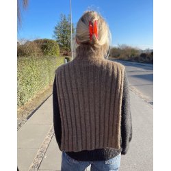 Hazel Neck_PetiteKnit