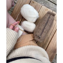 Honey Clutch_PetiteKnit