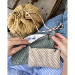 Honey Purse_PetiteKnit