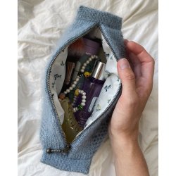 Honey Washbag_PetiteKnit