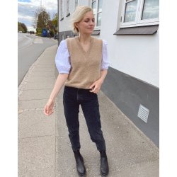 Stockholm Slipover V-neck_PetiteKnit